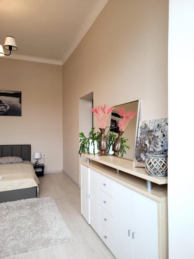 Cozy 2 Room Apartment In The Oldtown Of Klaipėda Exterior foto