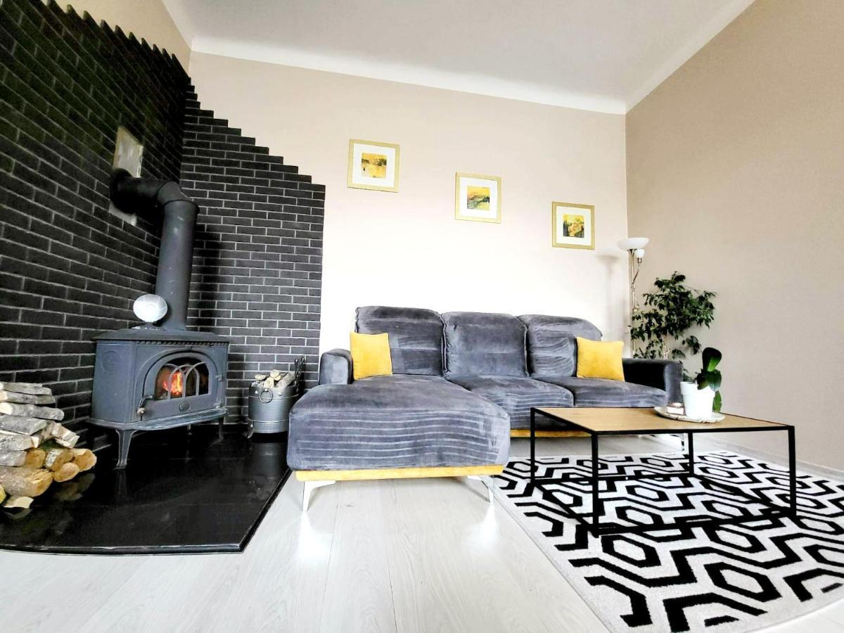 Cozy 2 Room Apartment In The Oldtown Of Klaipėda Exterior foto