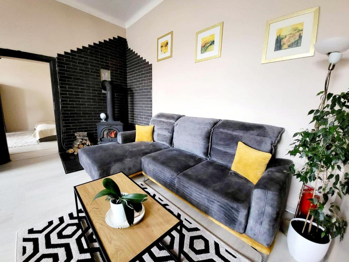Cozy 2 Room Apartment In The Oldtown Of Klaipėda Exterior foto