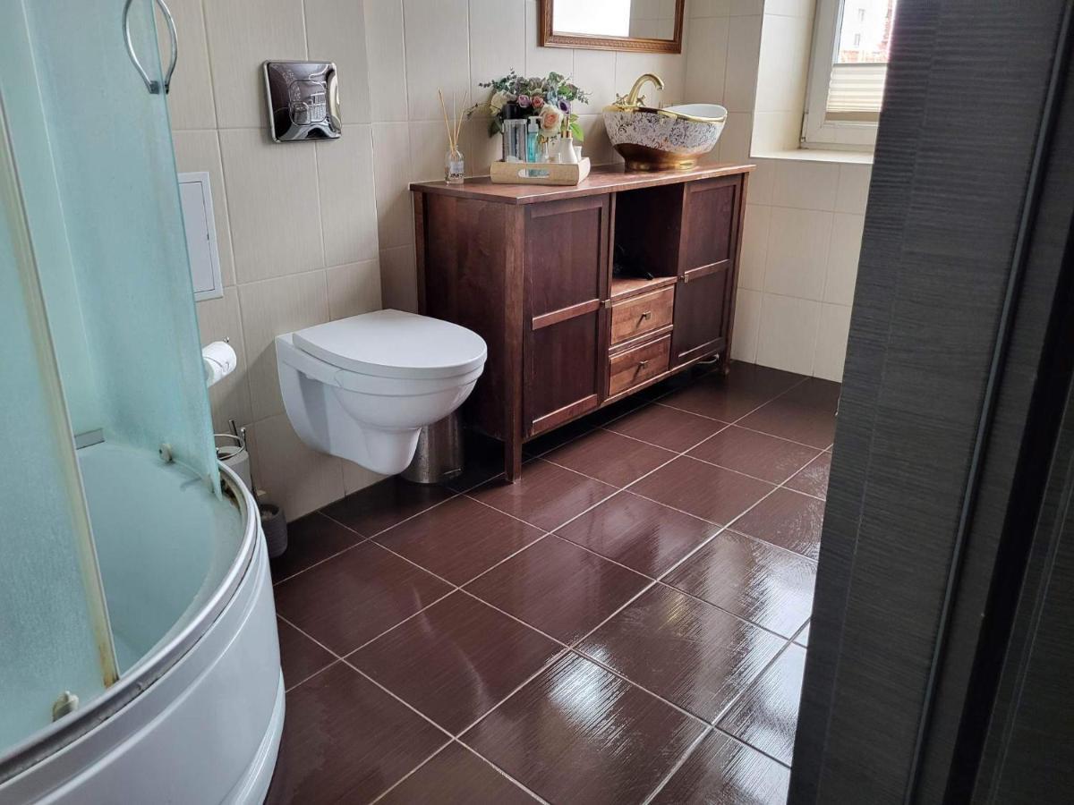 Cozy 2 Room Apartment In The Oldtown Of Klaipėda Exterior foto